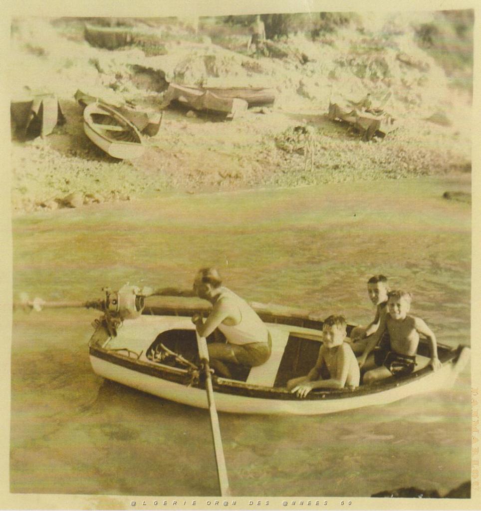 FAMILLE  MON ONCLE LAURENT MIOT+ 3COUSINS QUITTANT LA CRIQUE.jpg